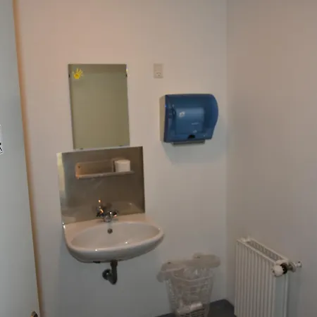 Workers Sleep Motel 2*